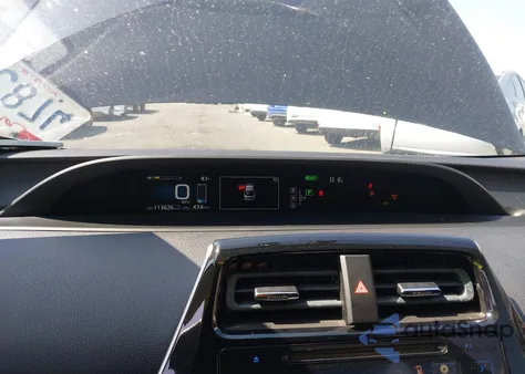 2016 Toyota Prius Four z USA, uszkodzony, nr VIN JTDKARFU7G3520404